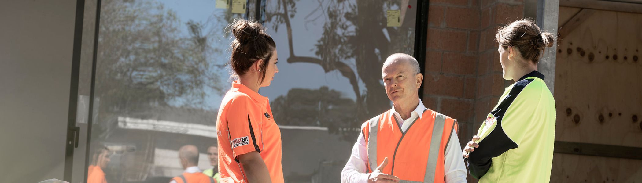 Dale with apprentices - 2100 × 600